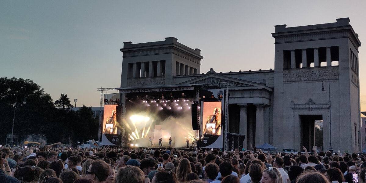 smartstage180plus_beim_oben-ohne-festival_2024_2.jpg